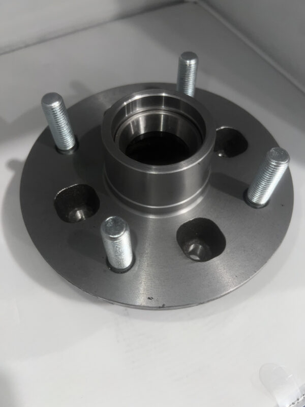 FRONT AXLE HUB ASSEMBLY